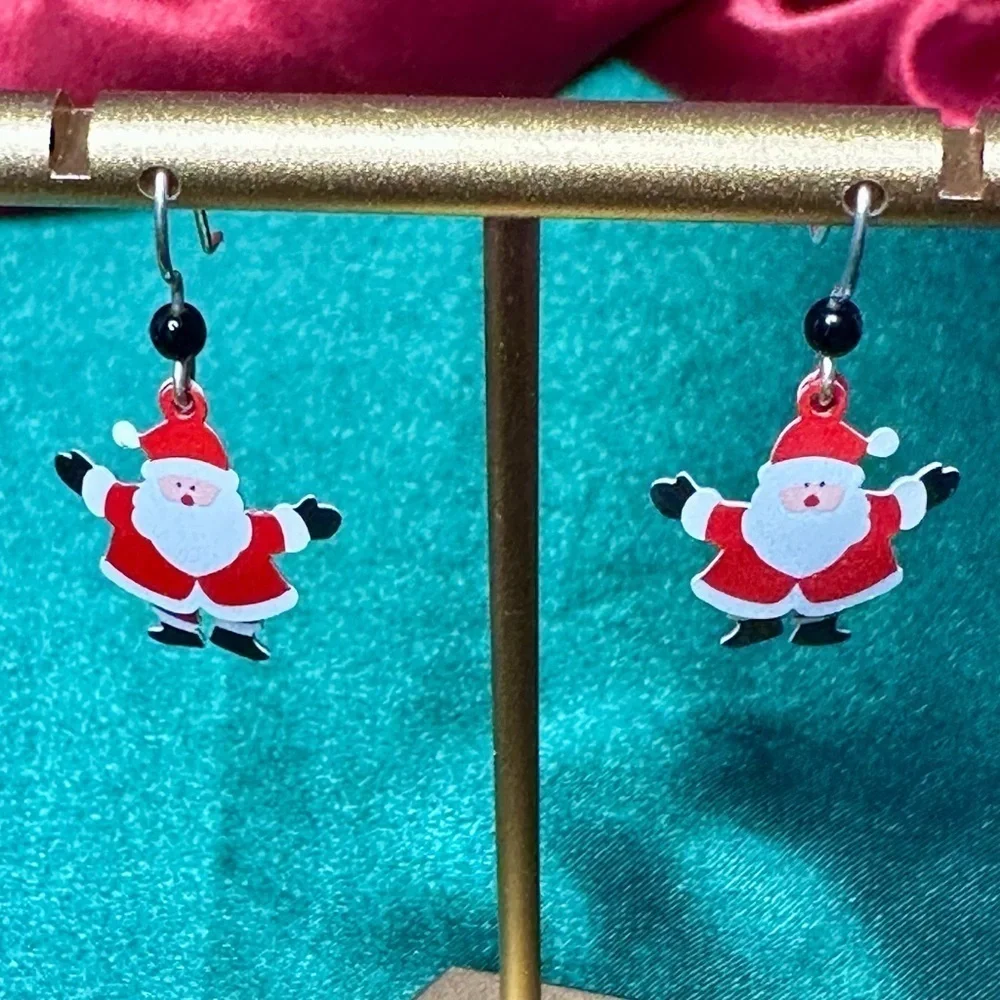 Santa Claus Christmas Earrings – Festive Holiday Jewelry with 925 Silver Hooks